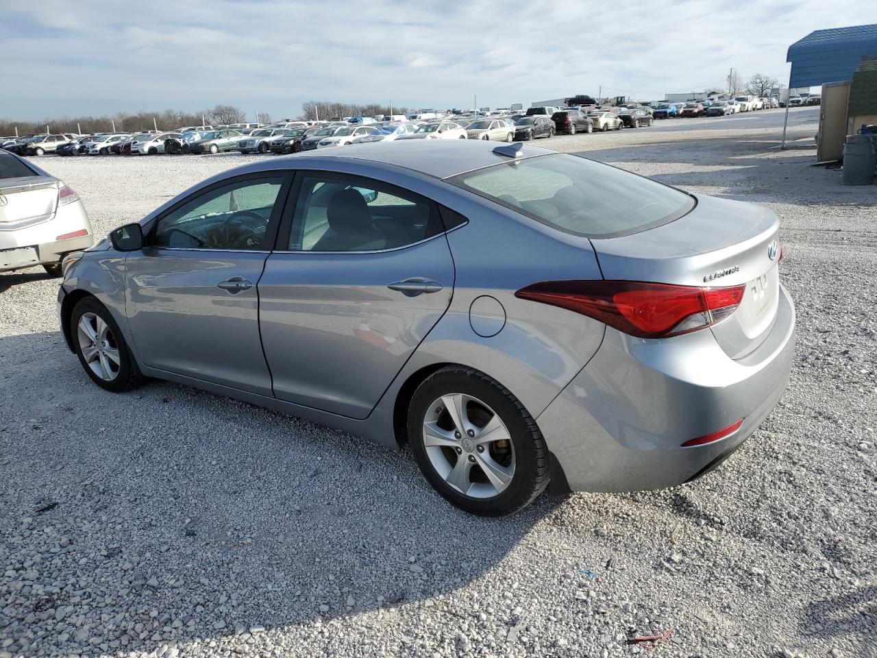 2016 Hyundai Elantra - Image 2