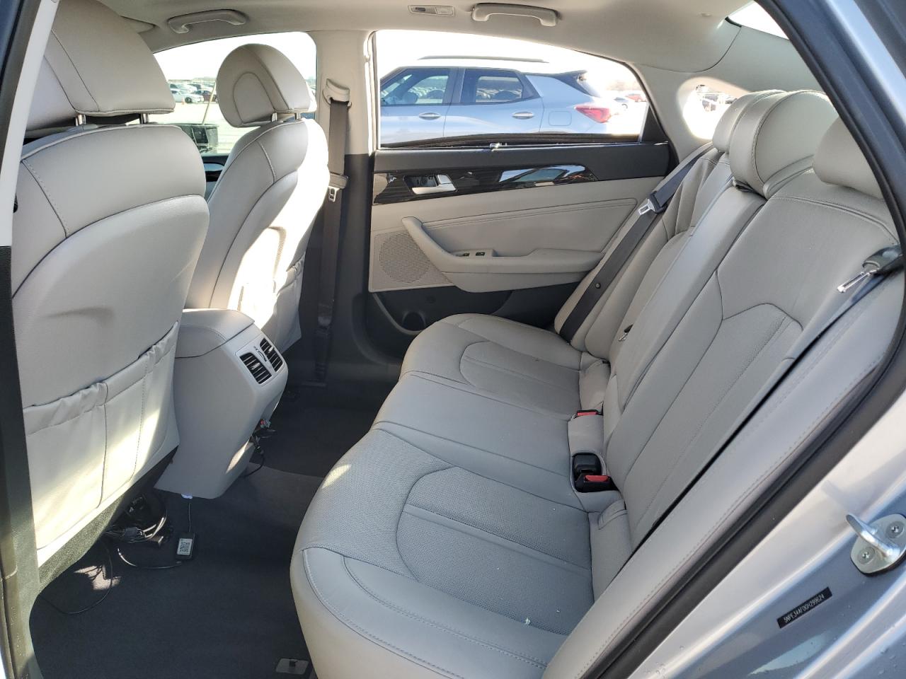 2016 Hyundai Sonata - Image 10
