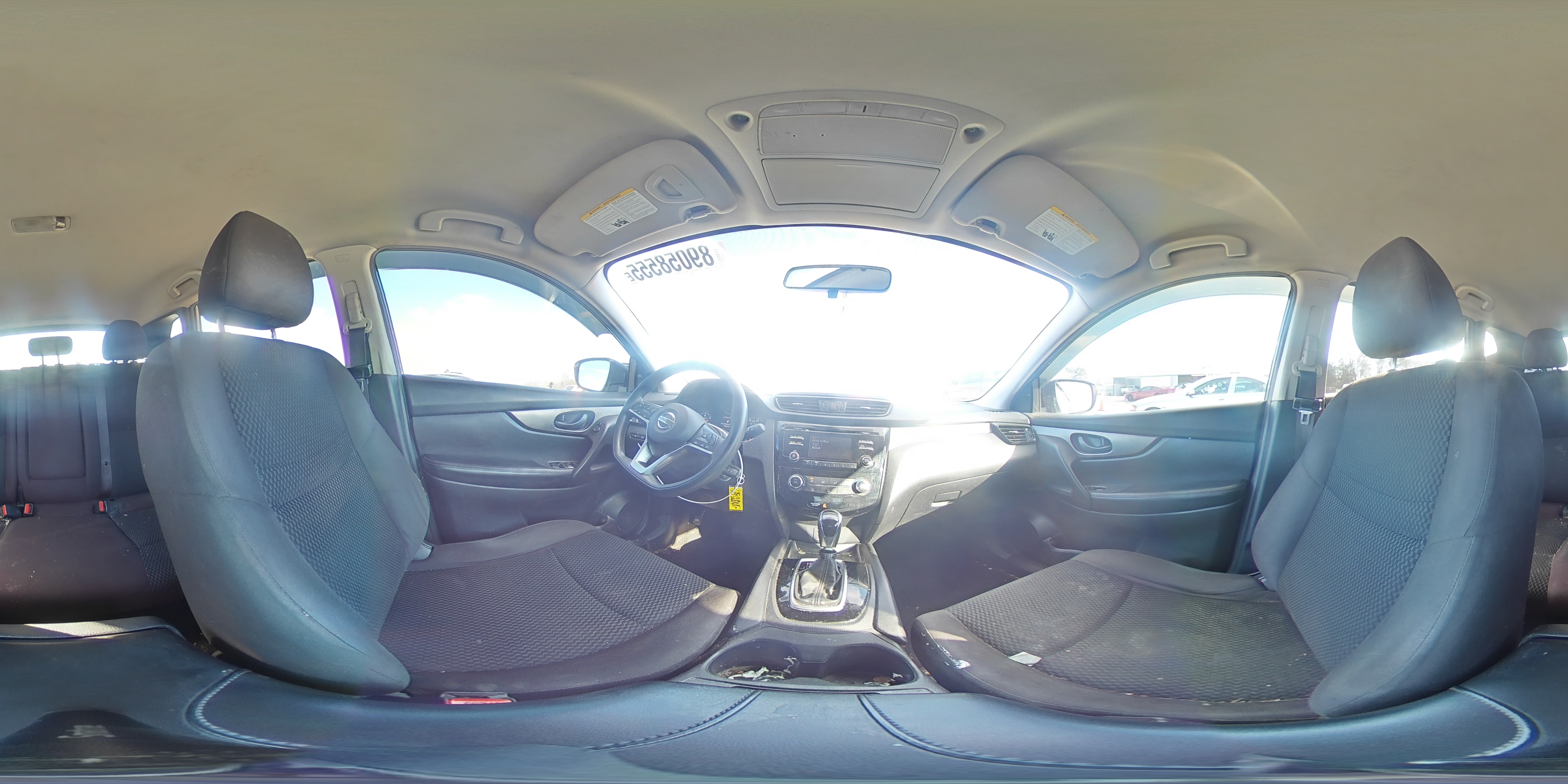 2018 Nissan Rogue - Image 13