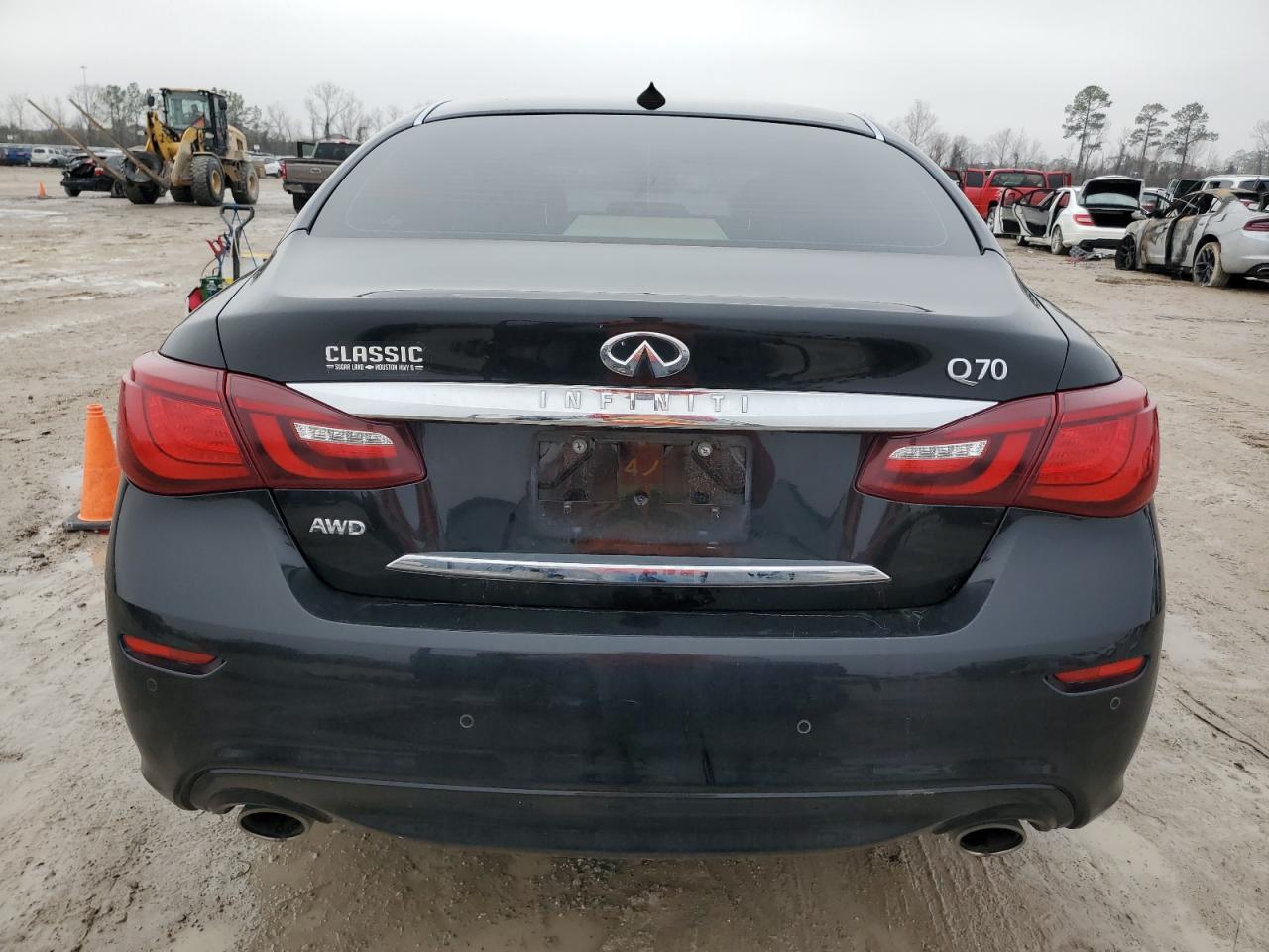 2018 Infiniti Q70 - Image 6