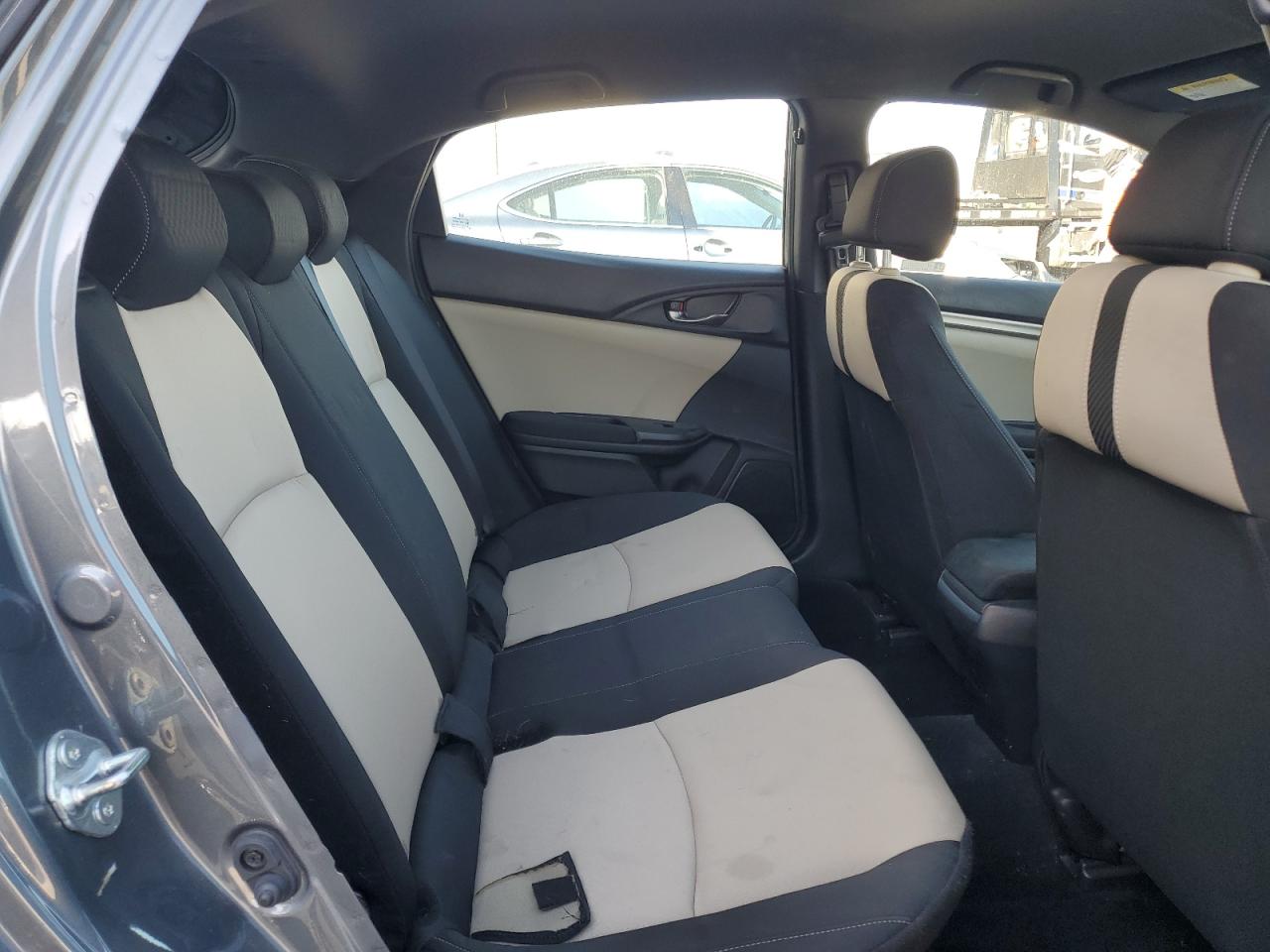 2018 Honda Civic - Image 10