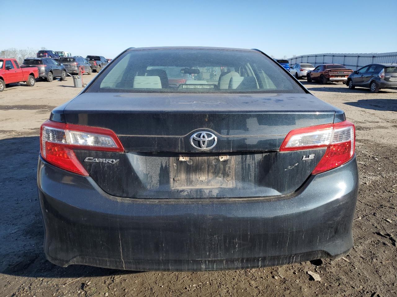 2014 Toyota Camry - Image 6