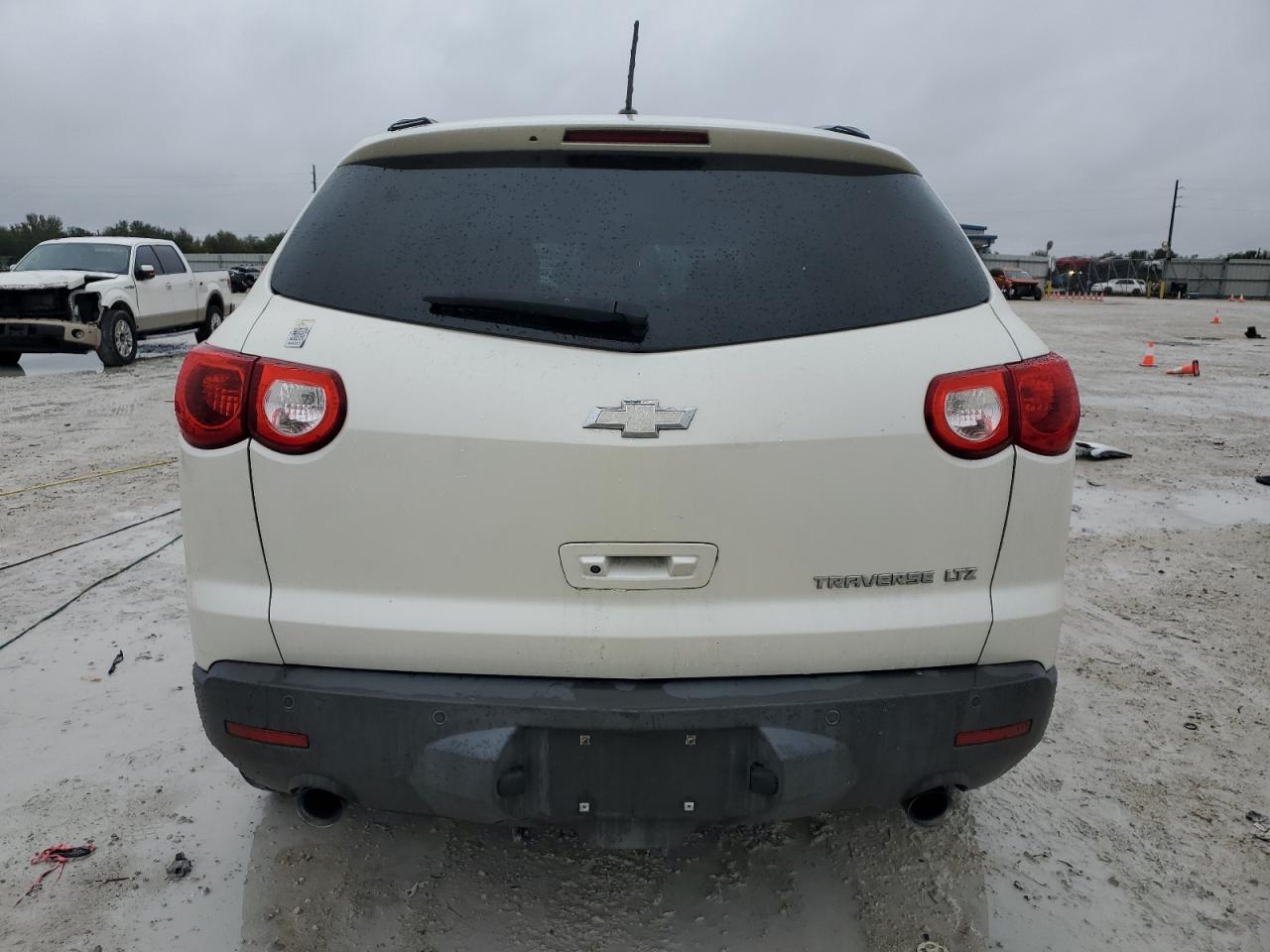 2011 Chevrolet Traverse Ltz VIN: 1GNKRLED3BJ205067 Lot: 41999645