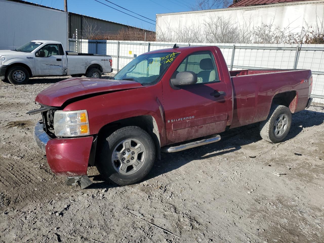2007 Chevrolet Silverado - Image 1