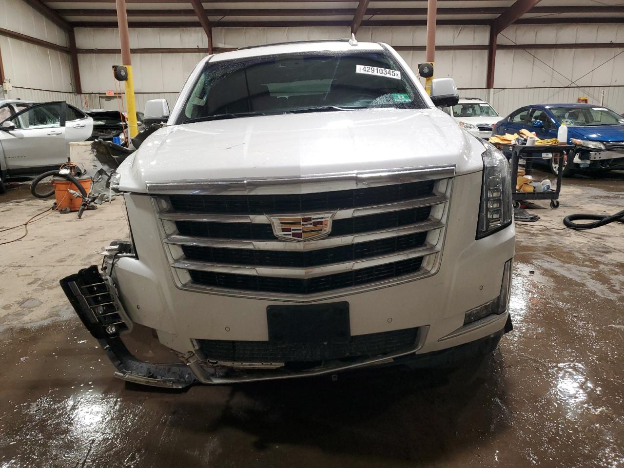 2018 Cadillac Escalade - Image 5