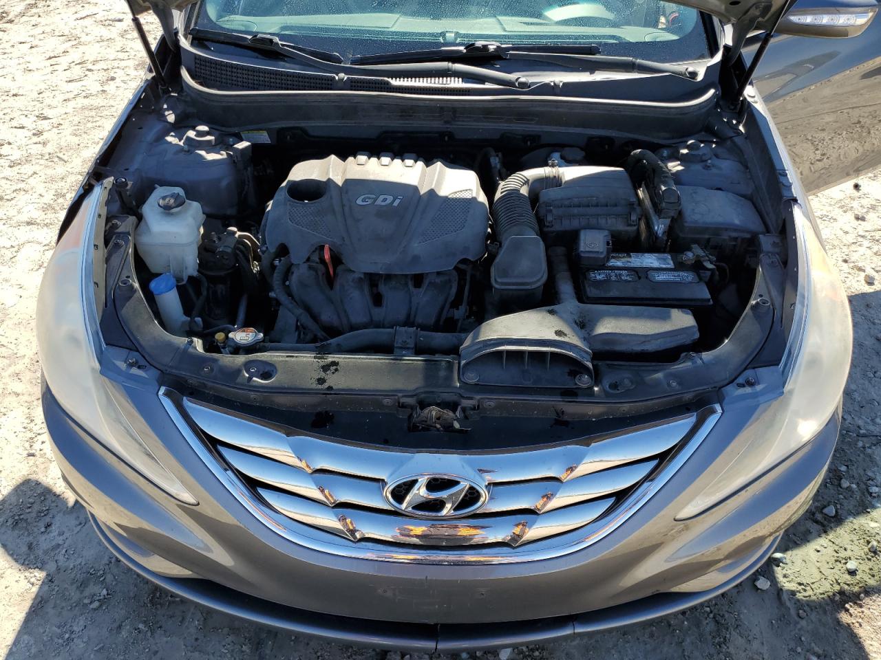 2013 Hyundai Sonata - Image 11