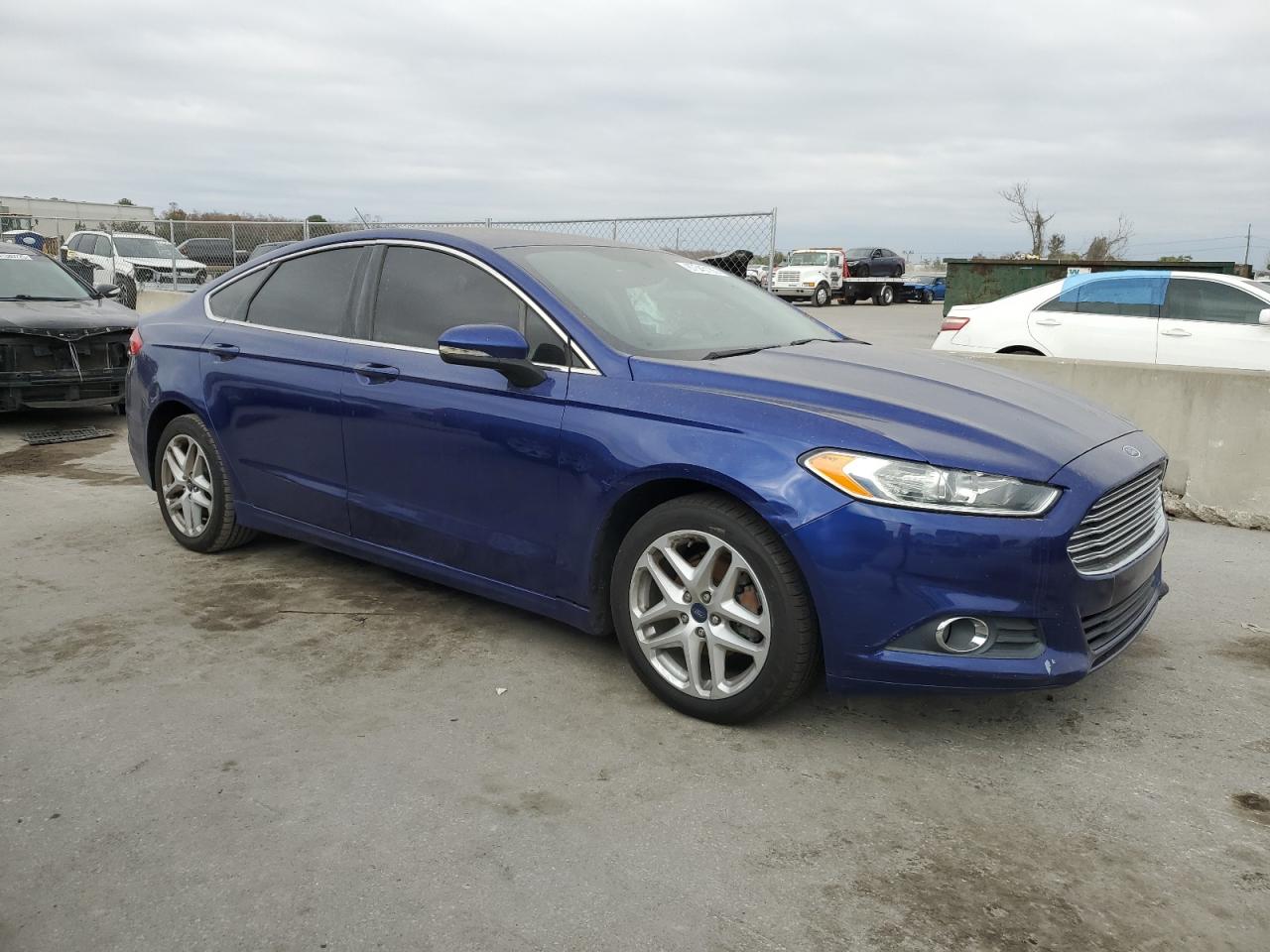 VIN 3FA6P0HDXGR260693 2016 FORD FUSION no.4