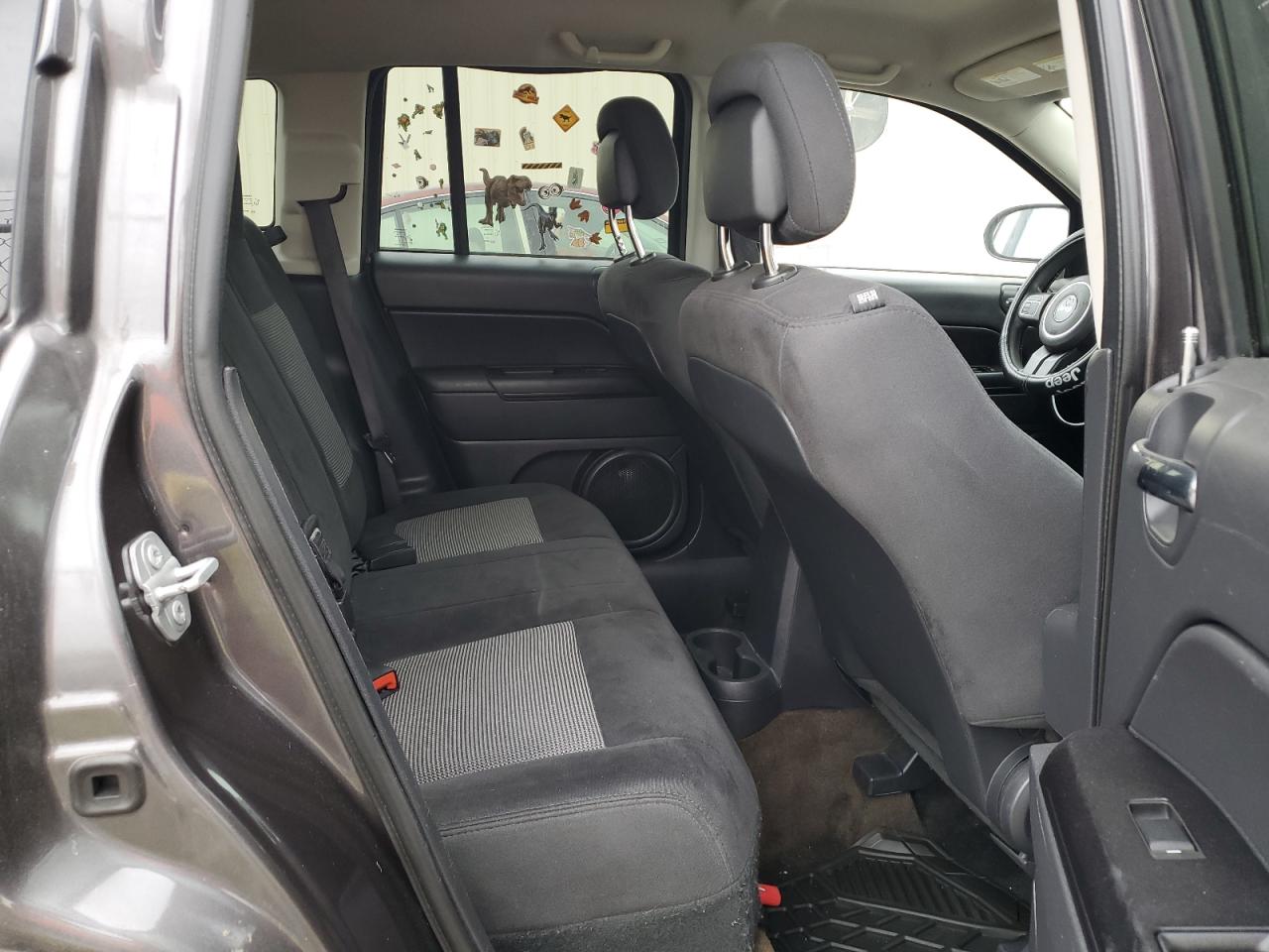 2017 Jeep Compass - Image 10