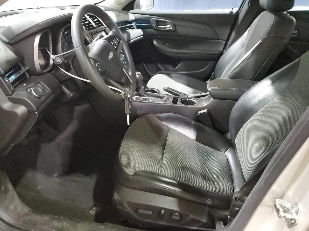 2016 Chevrolet Malibu - Image 7