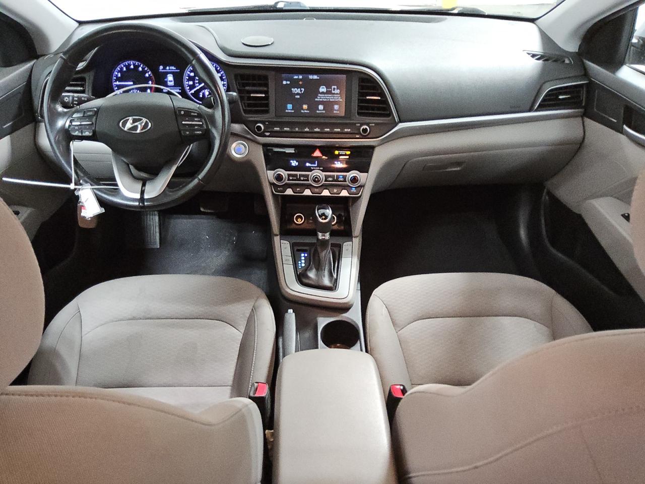 2020 Hyundai Elantra - Image 8