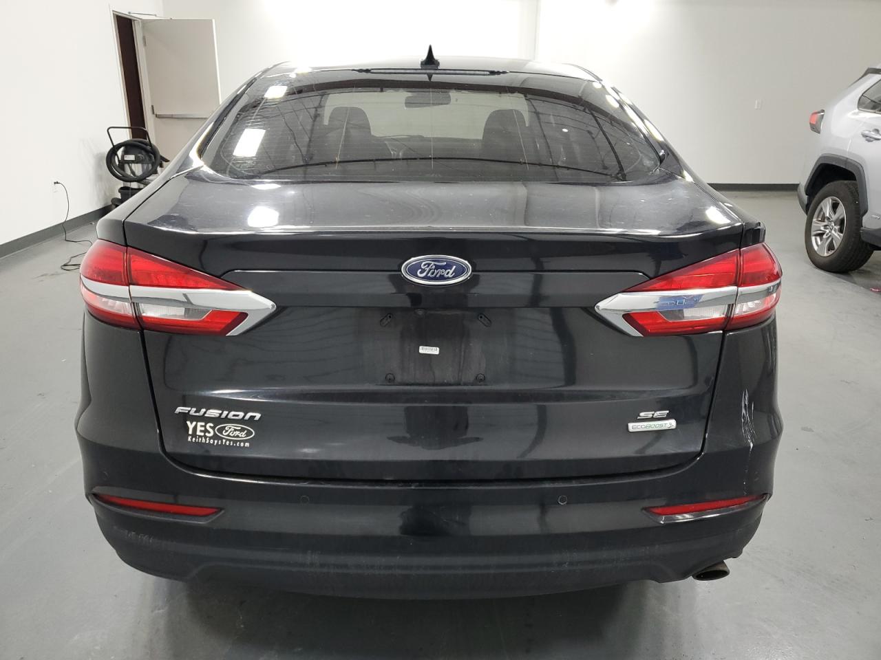 2020 Ford Fusion - Image 6