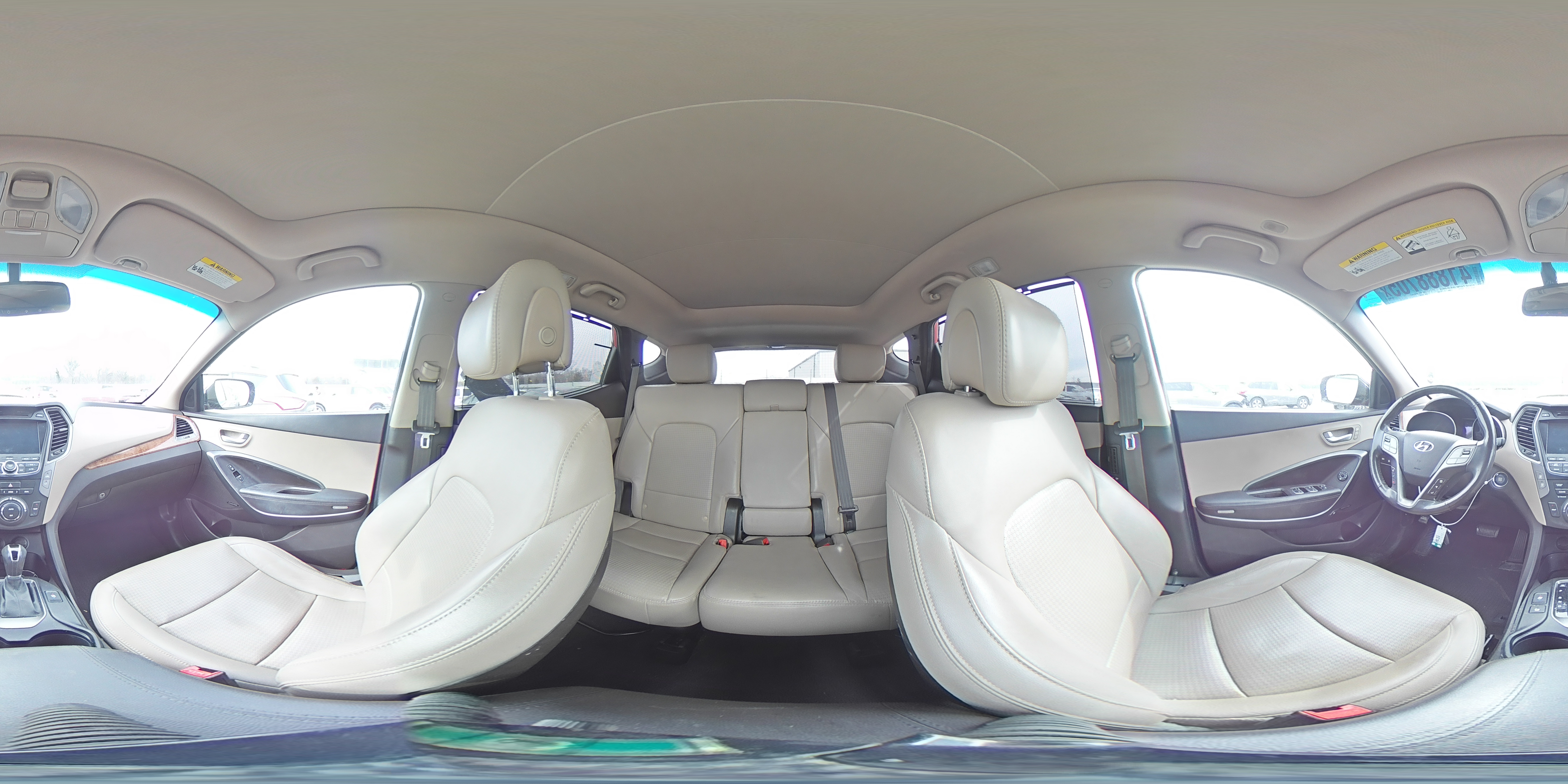 2014 Hyundai Santa Fe - Image 15