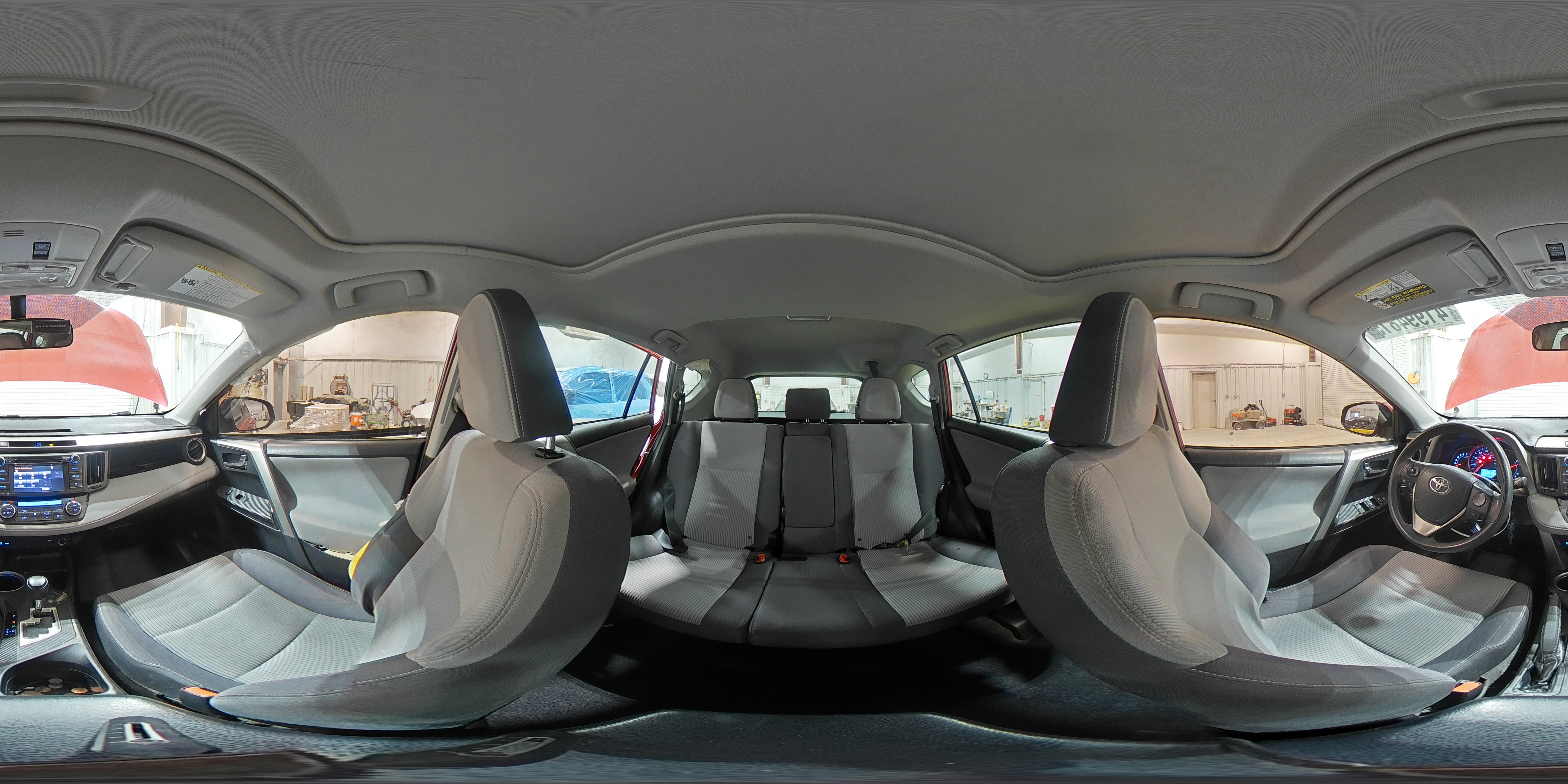 2015 Toyota RAV 4 - Image 13