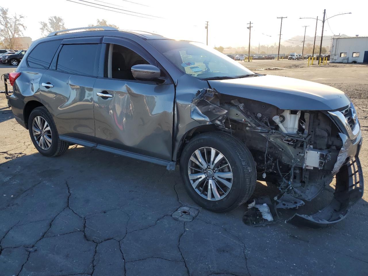 2020 Nissan Pathfinder - Image 4