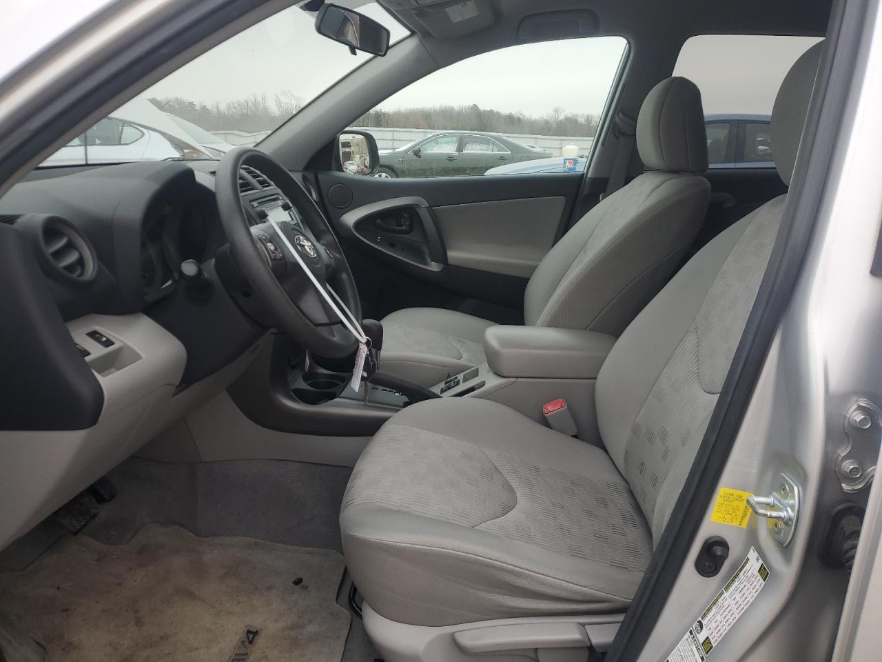 2012 Toyota RAV 4 - Image 7