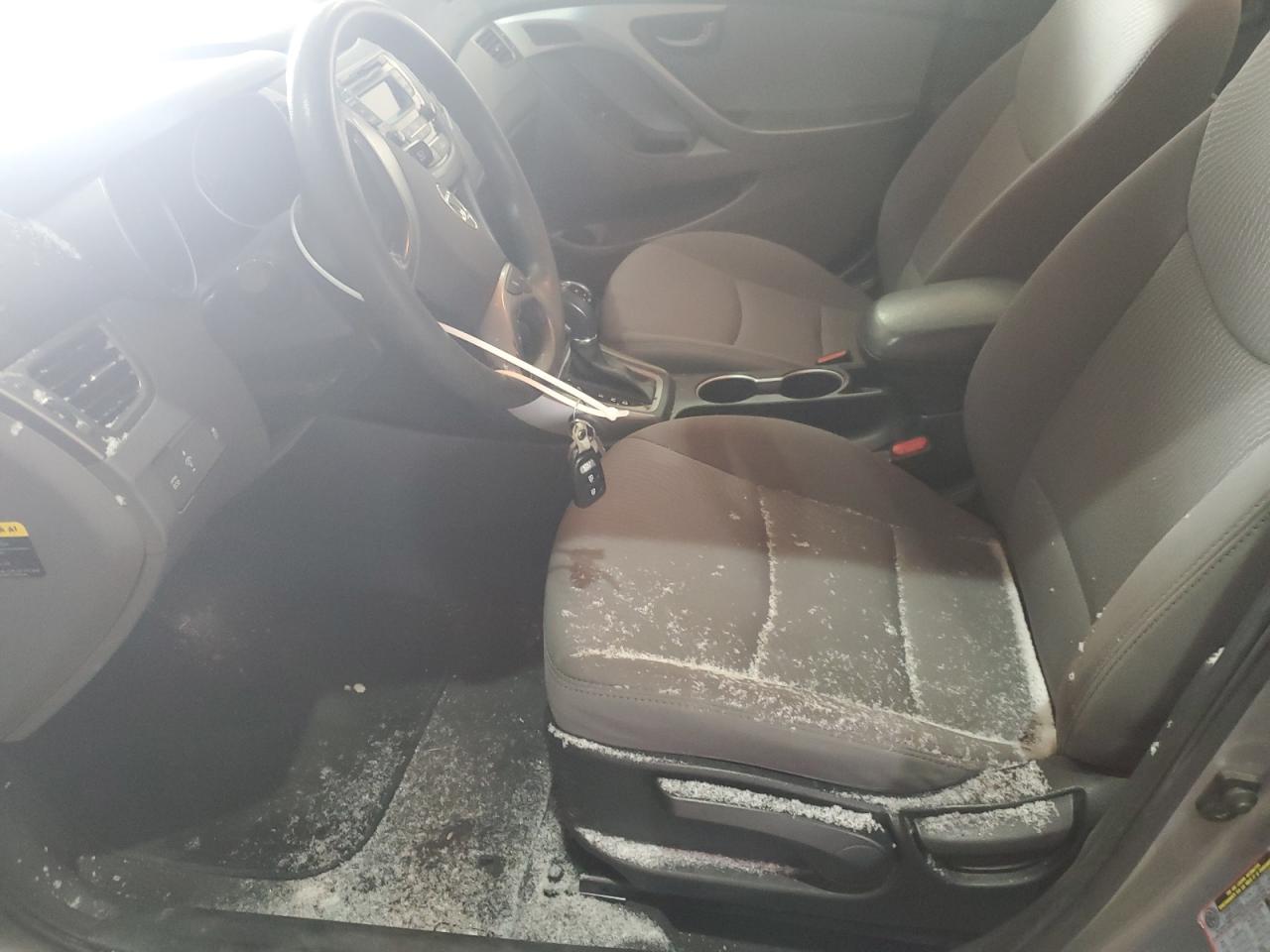 2015 Hyundai Elantra - Image 7