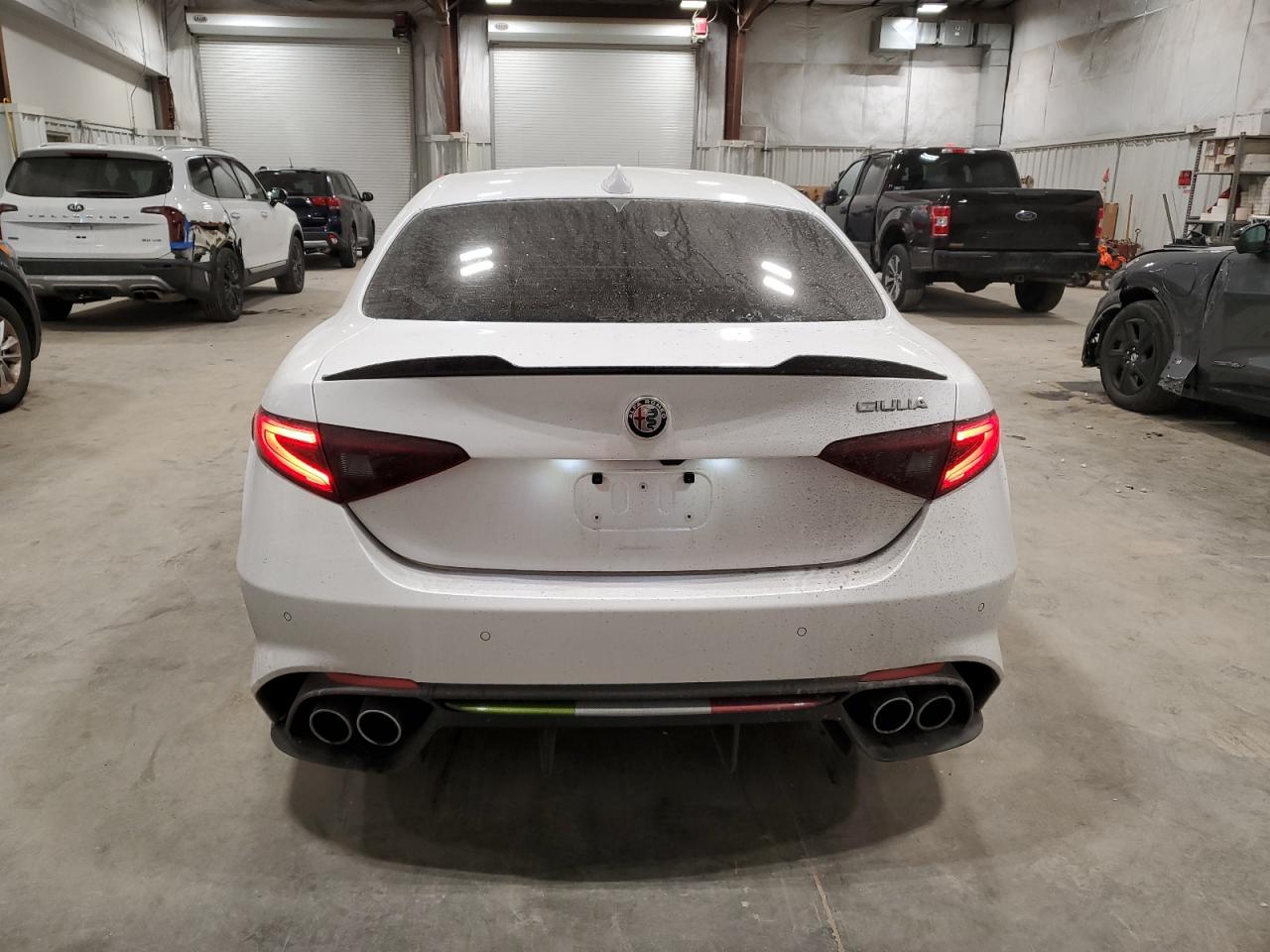 2020 Alfa Romeo Giulia - Image 6