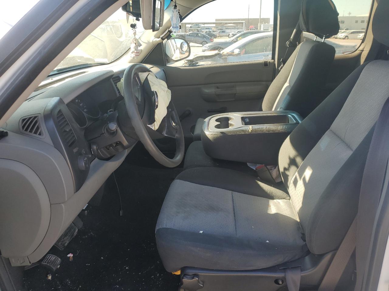2007 Chevrolet Silverado - Image 7