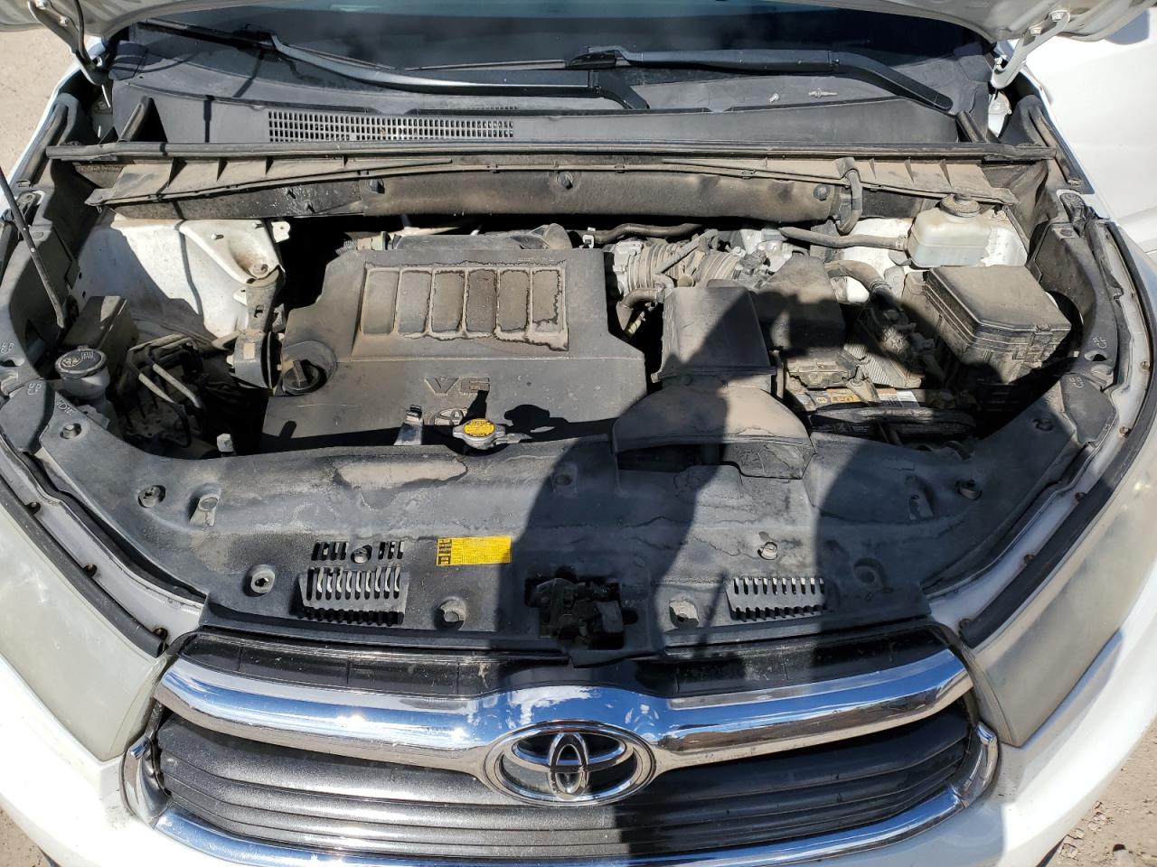 2014 Toyota Highlander - Image 12
