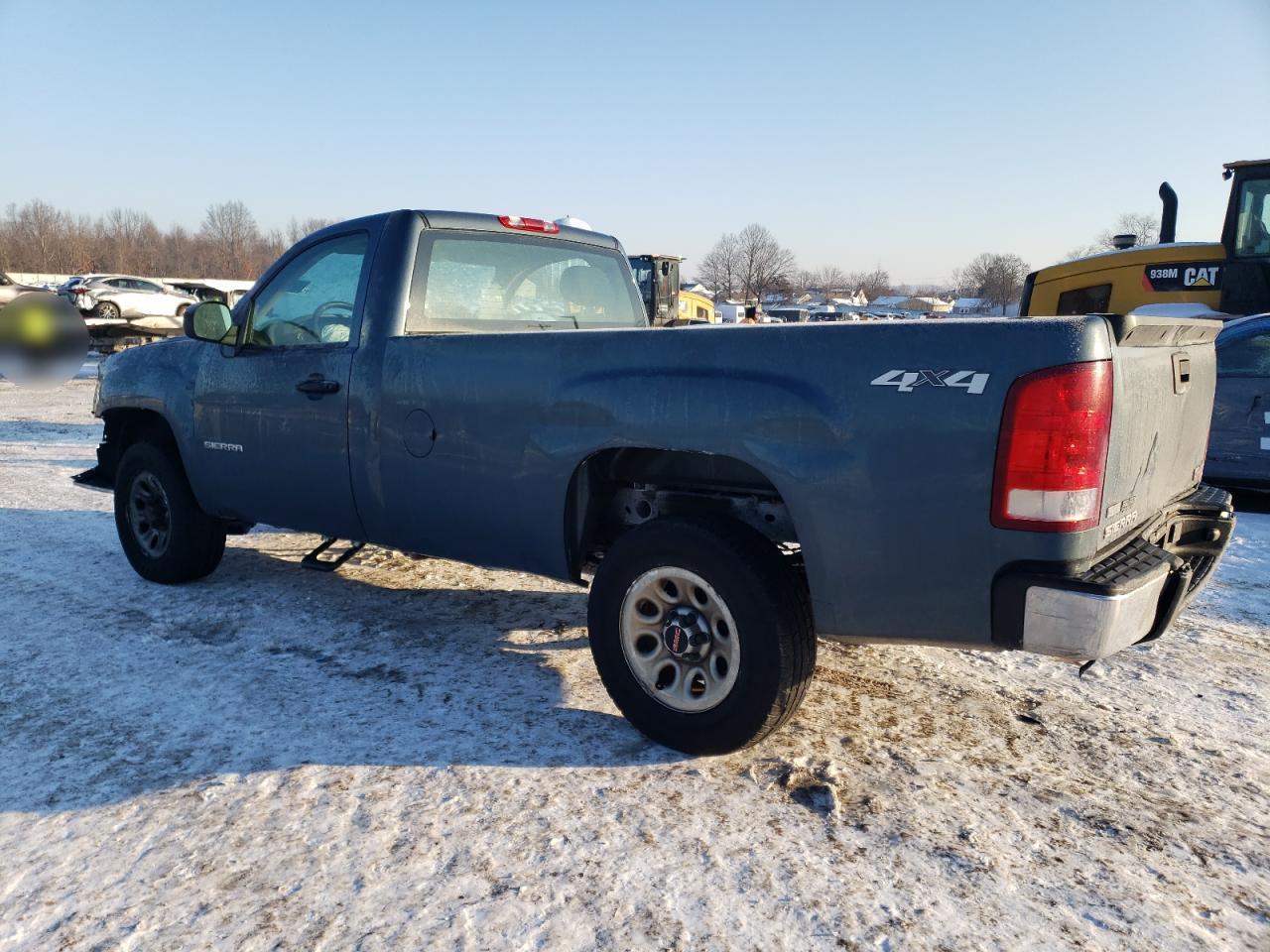 2010 GMC Sierra - Image 2