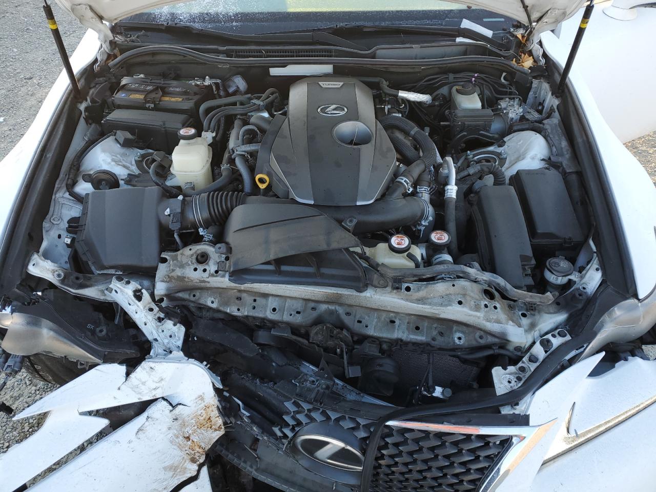 2016 Lexus IS - Image 12