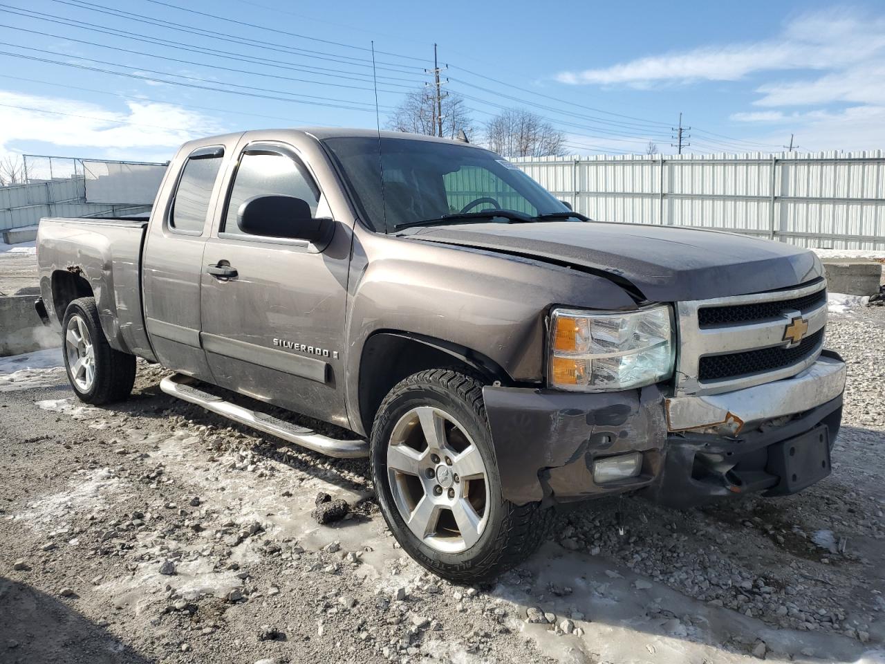 2007 Chevrolet Silverado - Image 4
