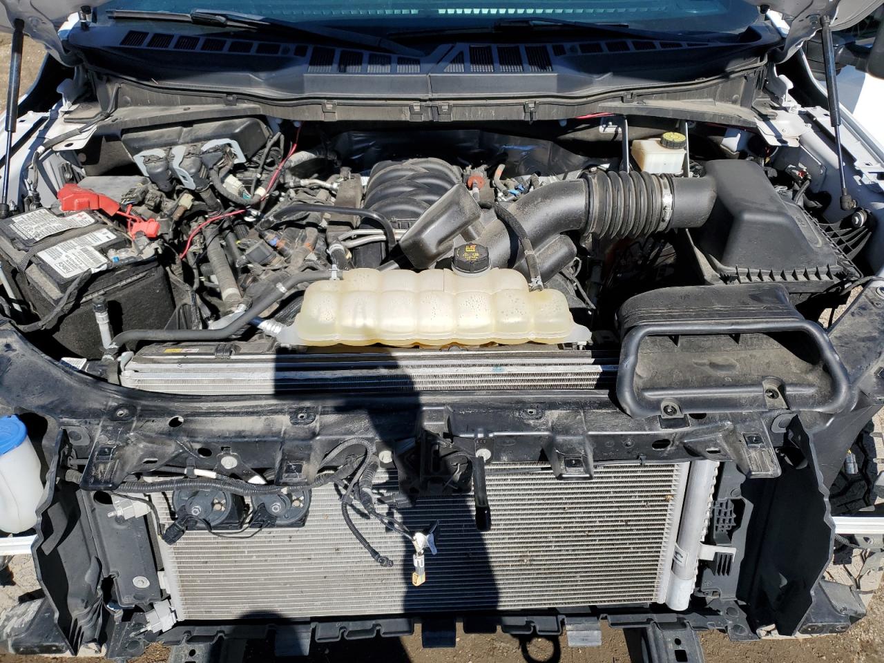 2022 Ford F-150 - Image 13