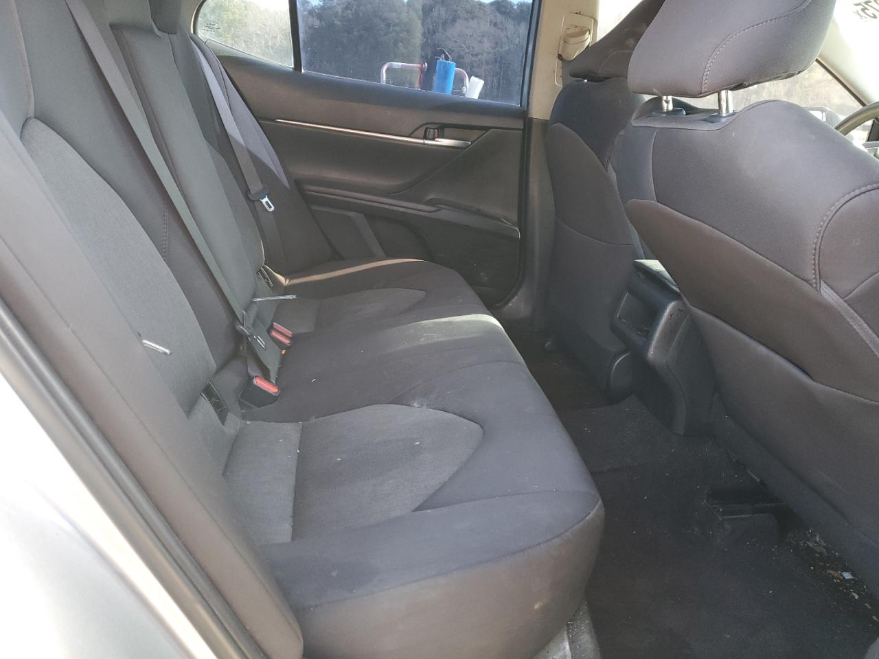2020 Toyota Camry - Image 10