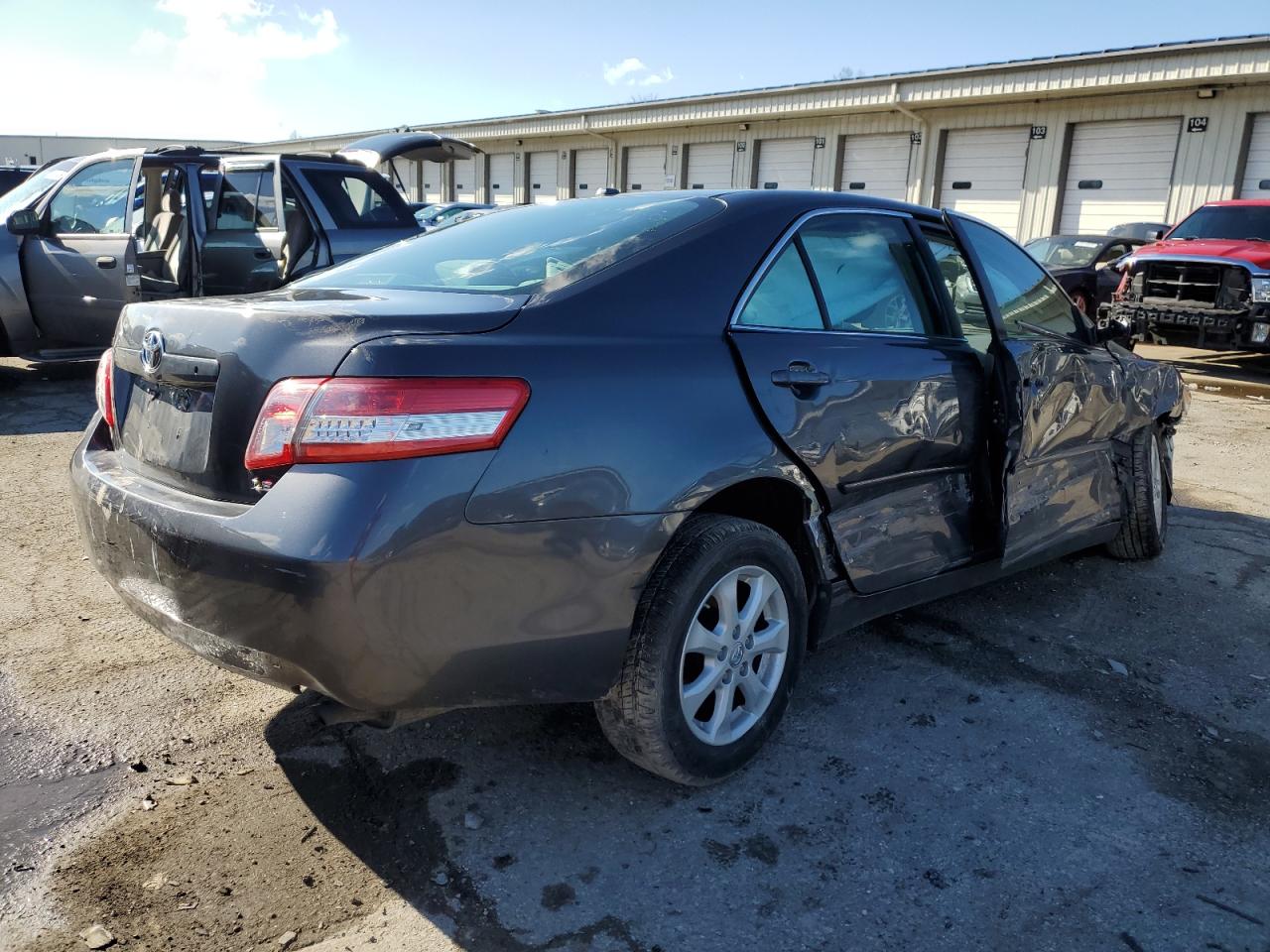 2011 Toyota Camry - Image 3