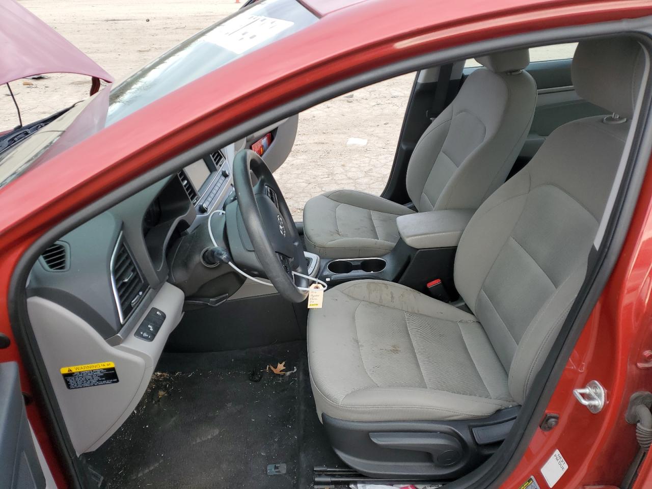 2018 Hyundai Elantra - Image 7