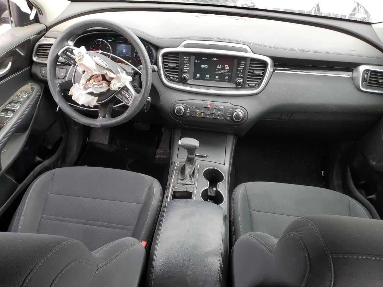 2020 Kia Sorento - Image 8