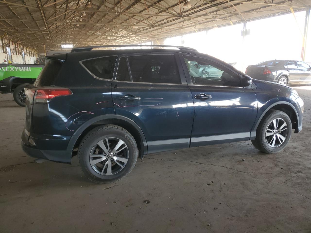 2018 Toyota RAV 4 - Image 3