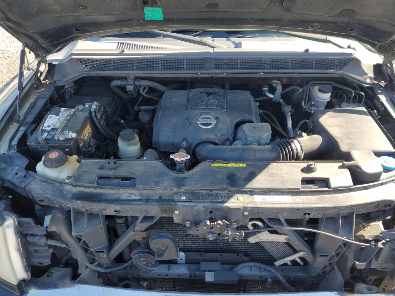 2009 Nissan Titan - Image 11