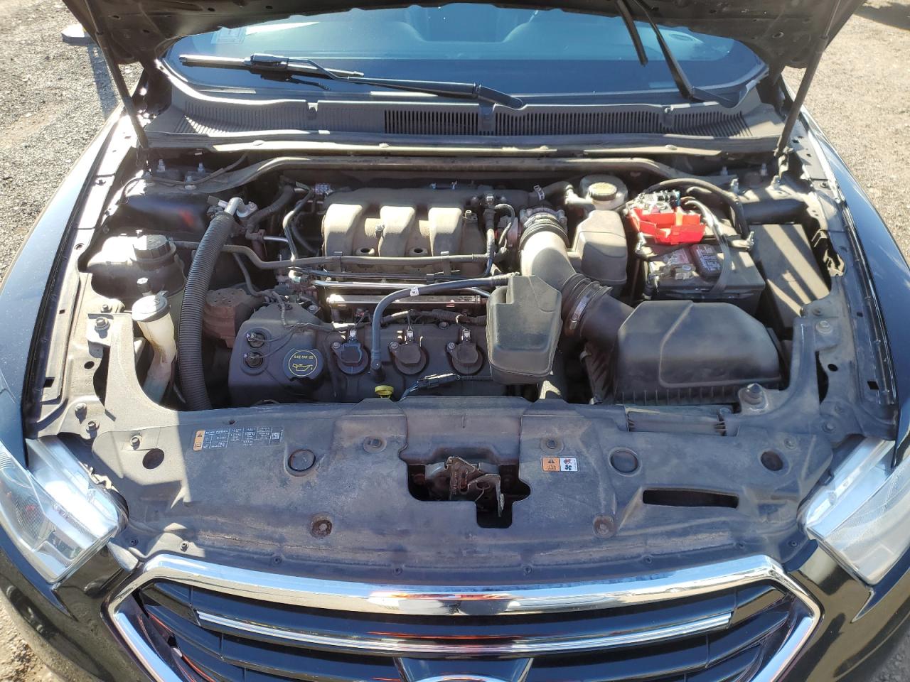 2016 Ford Taurus - Image 11