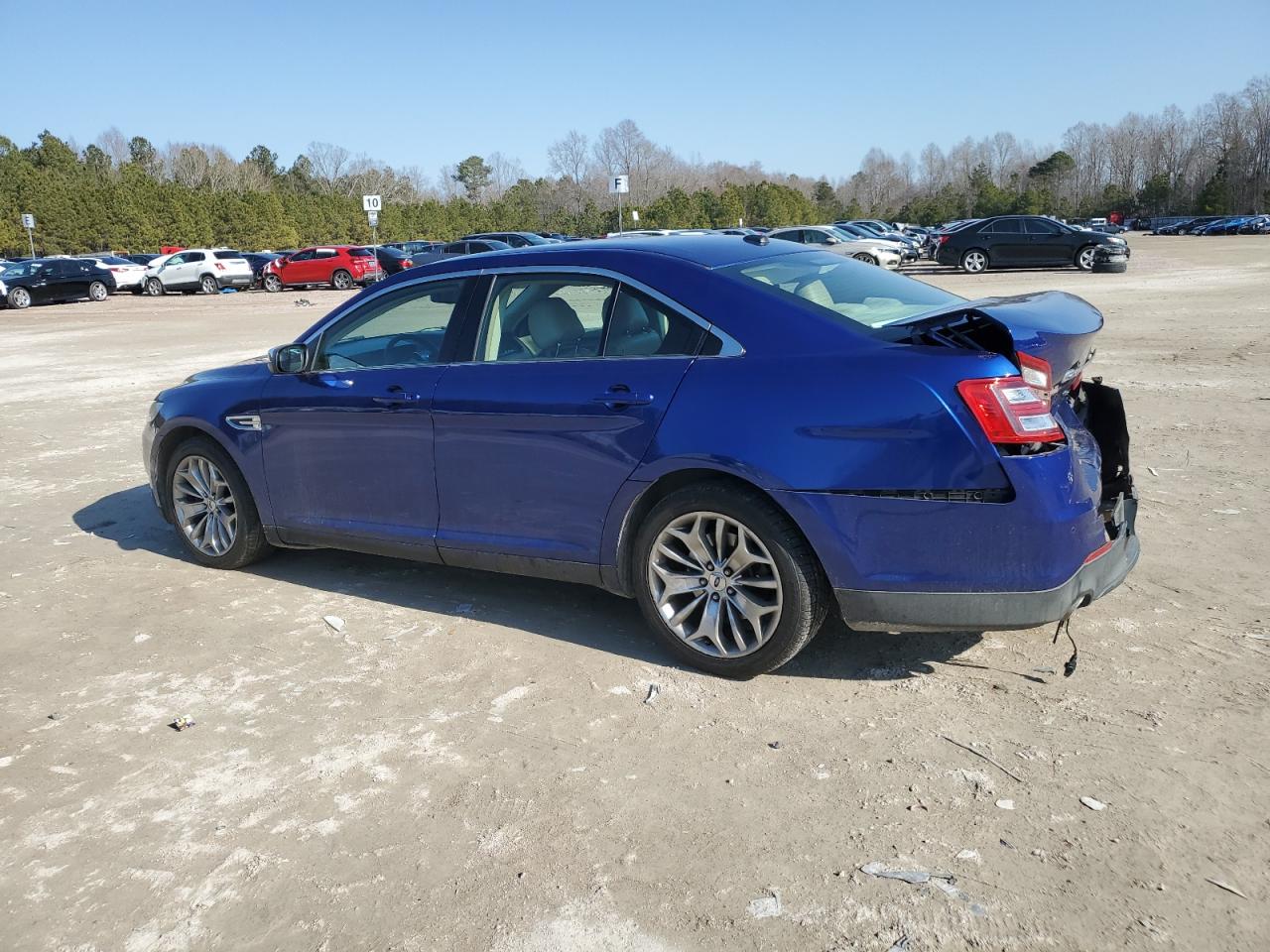 2013 Ford Taurus - Image 2