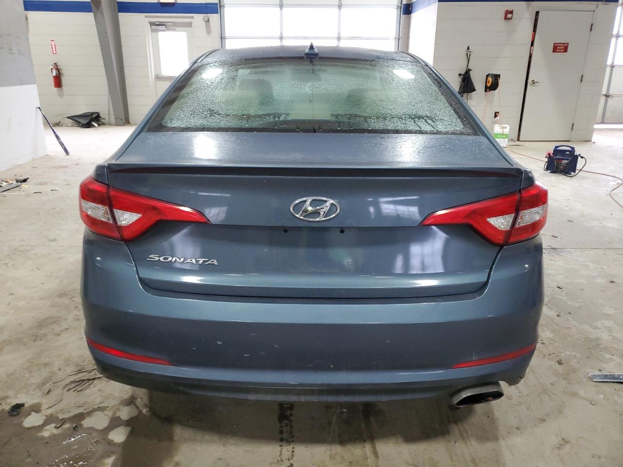 2017 Hyundai Sonata - Image 6