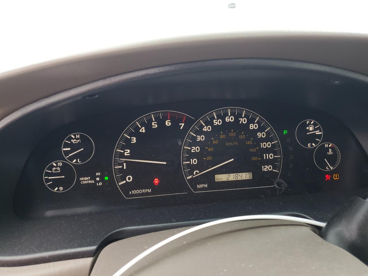 2005 Toyota Sequoia - Image 9