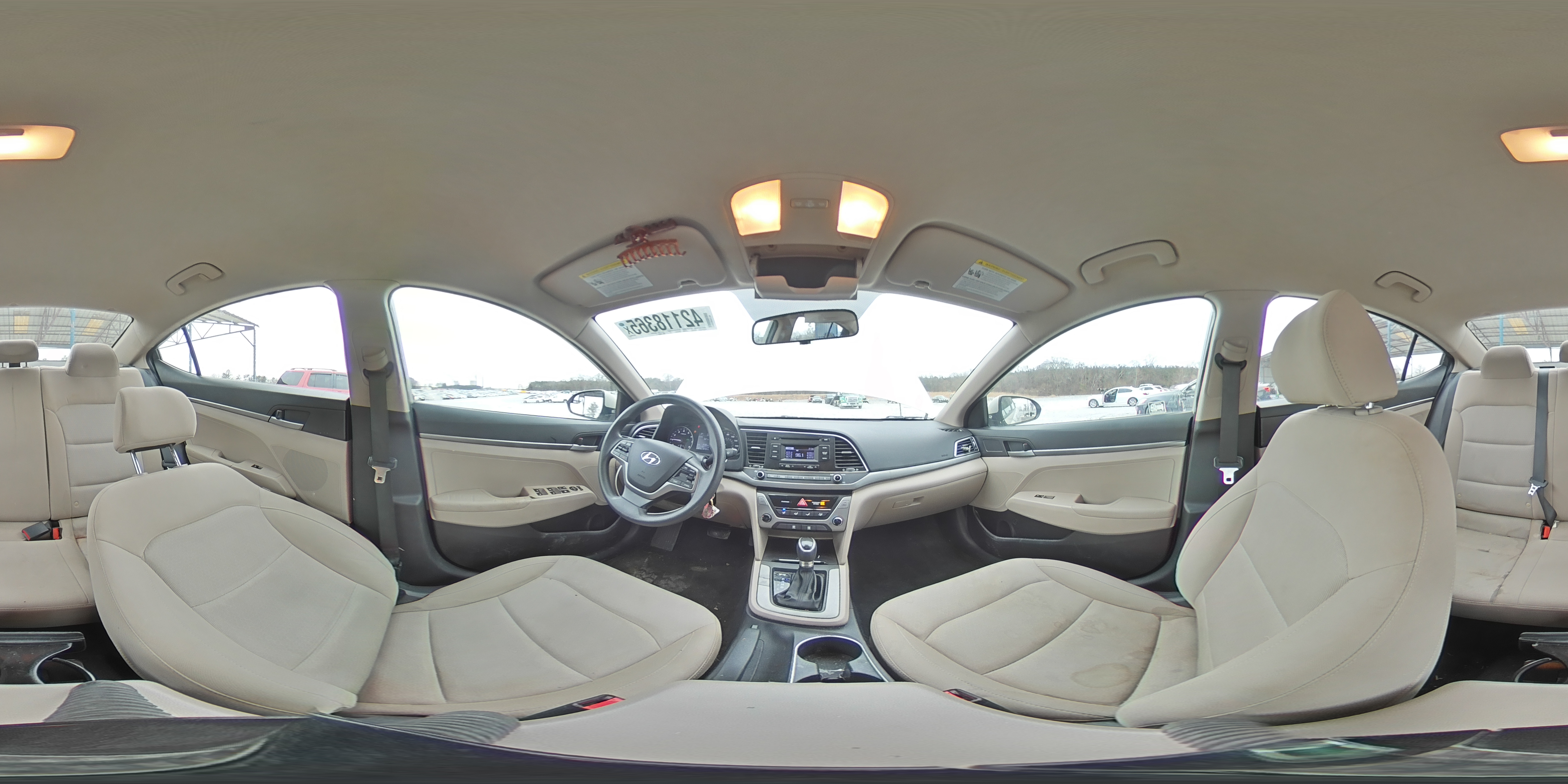 2017 Hyundai Elantra - Image 12