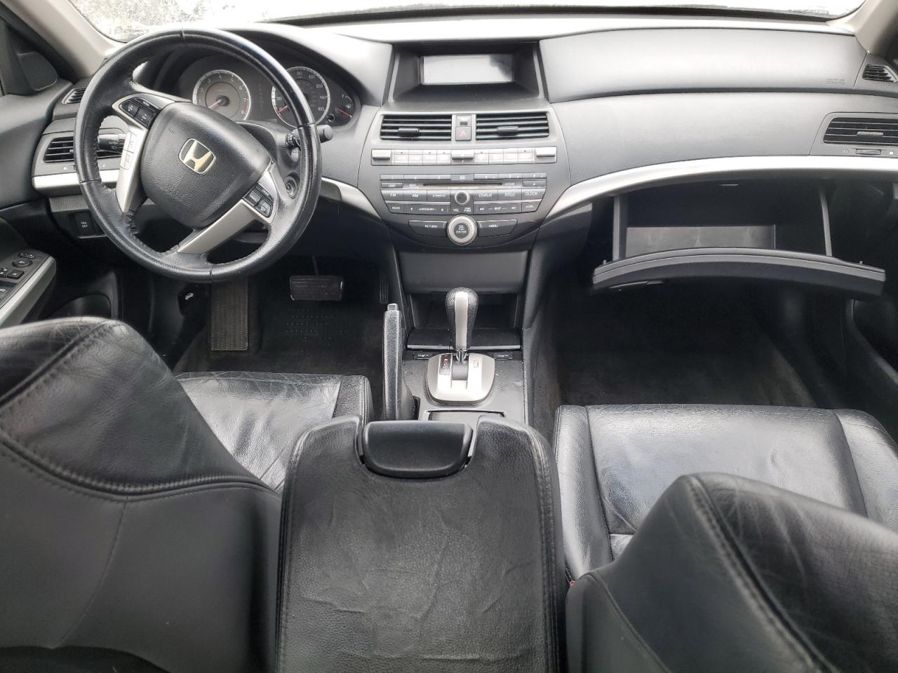 2010 Honda Accord - Image 8