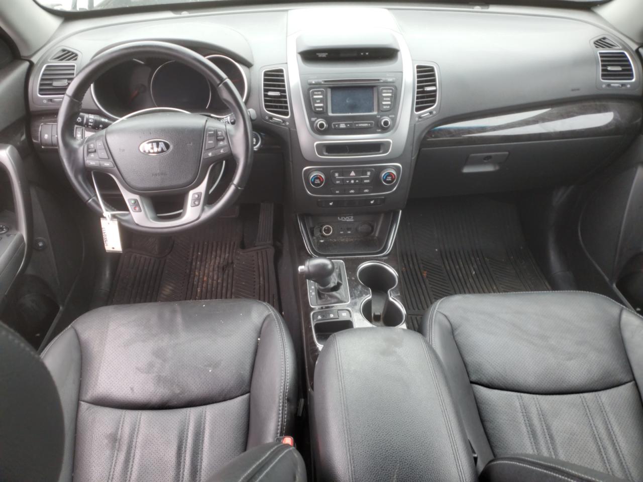 2015 Kia Sorento - Image 8