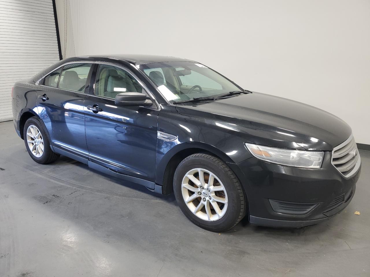 2014 Ford Taurus - Image 4