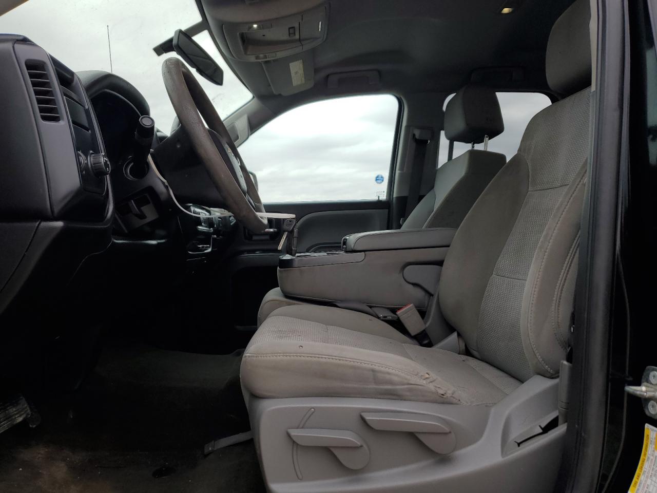 2017 Chevrolet Silverado C1500 Custom VIN: 1GCRCPEC5HZ395648 Lot: 42819405