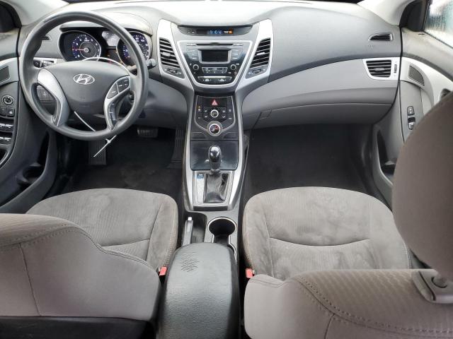  HYUNDAI ELANTRA 2016 Czerwony