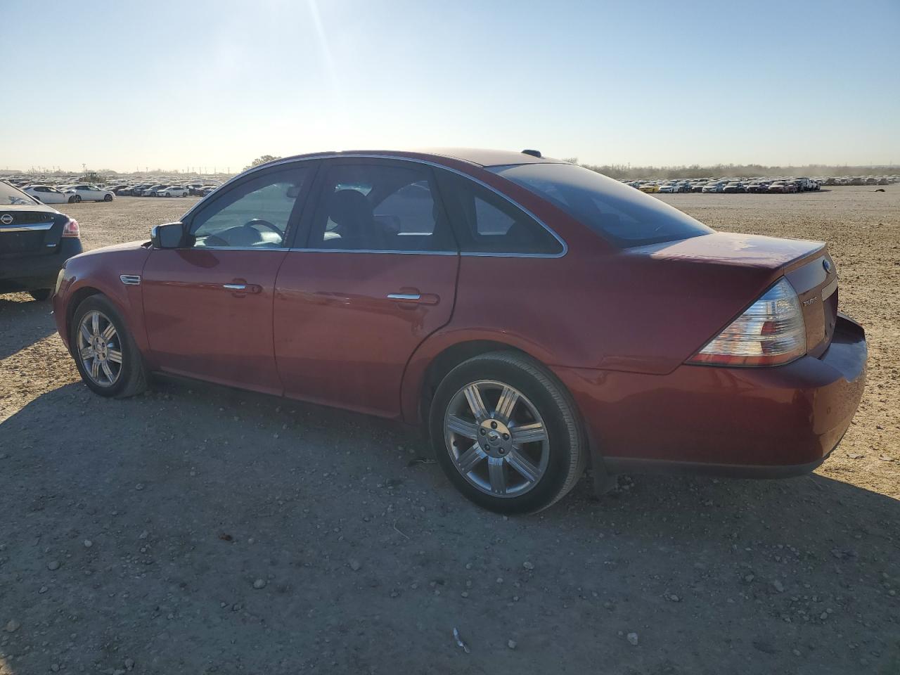 2009 Ford Taurus - Image 2