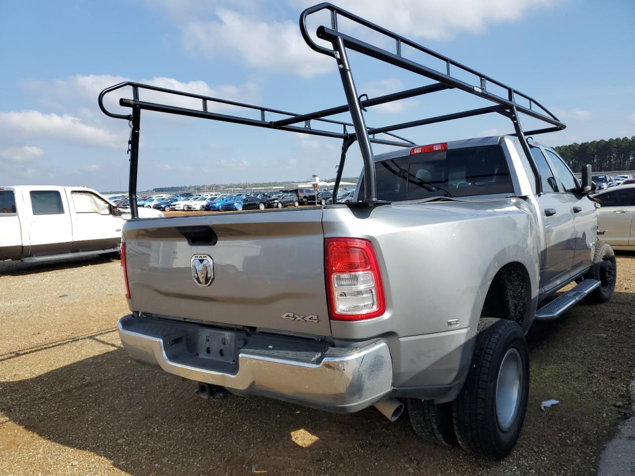 2022 RAM 3500 - Image 3