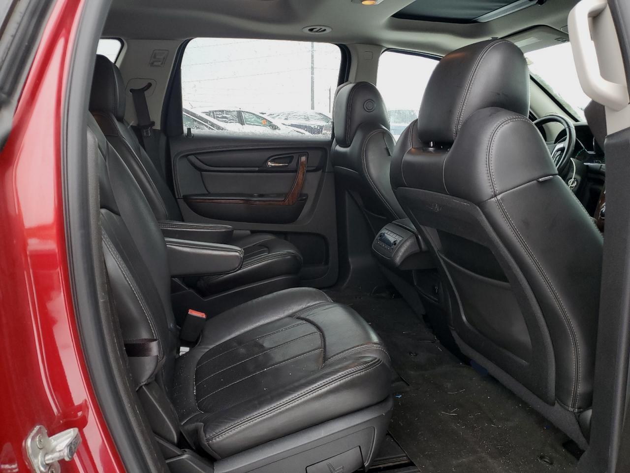 2013 Chevrolet Traverse - Image 11