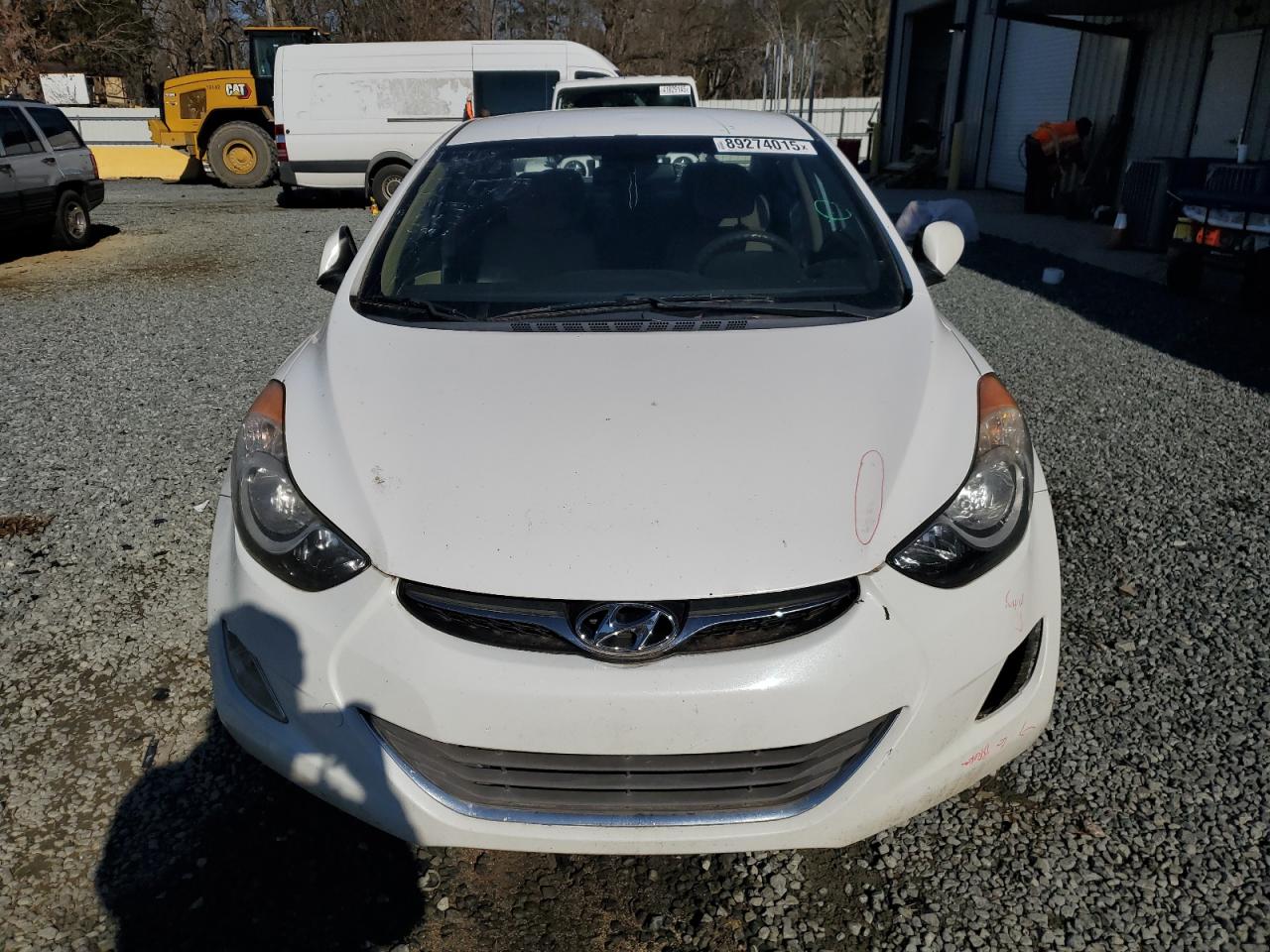 2013 Hyundai Elantra - Image 5