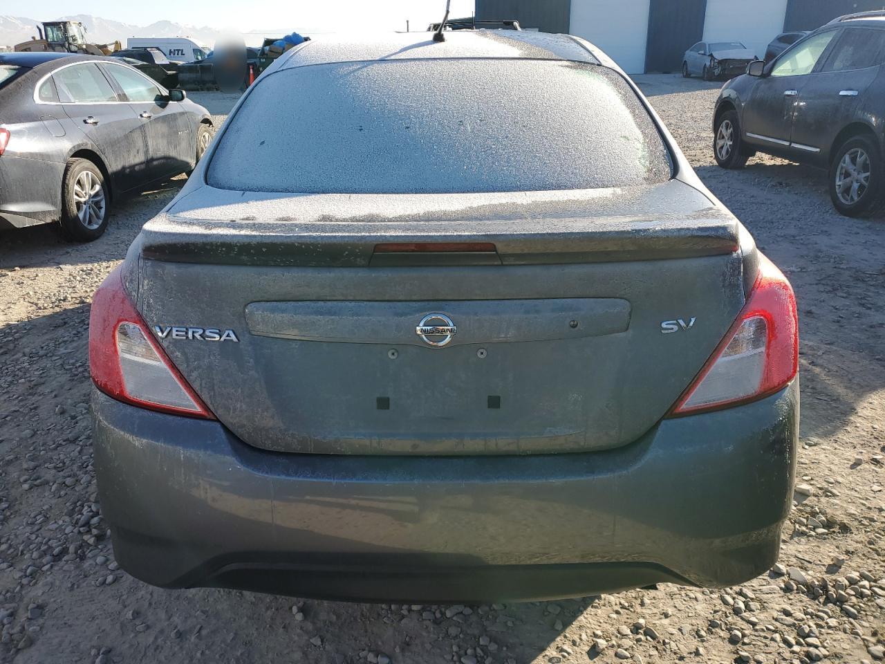 2018 Nissan Versa - Image 6