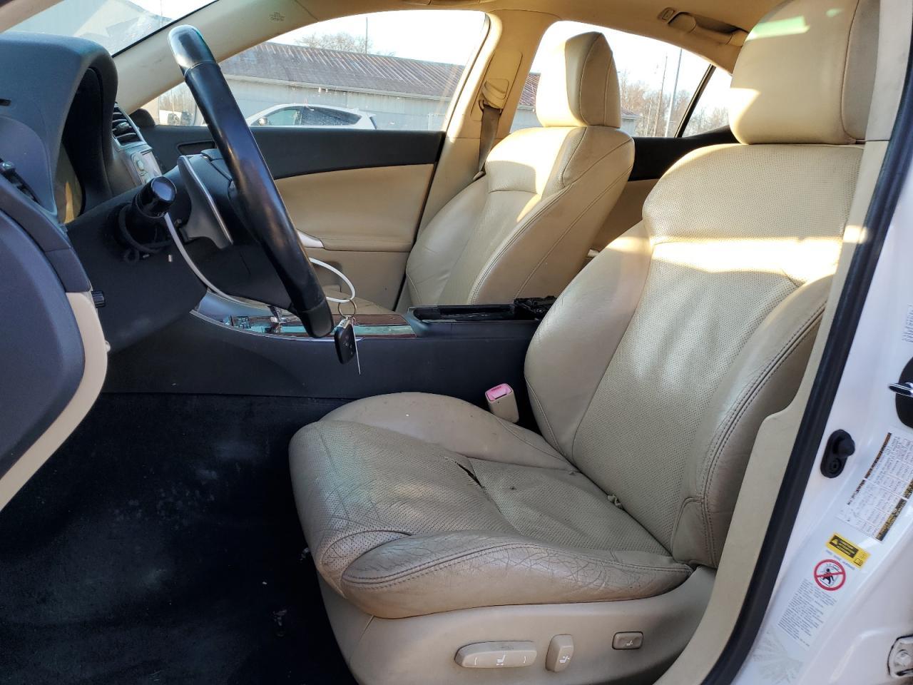 2008 Lexus IS - Image 7