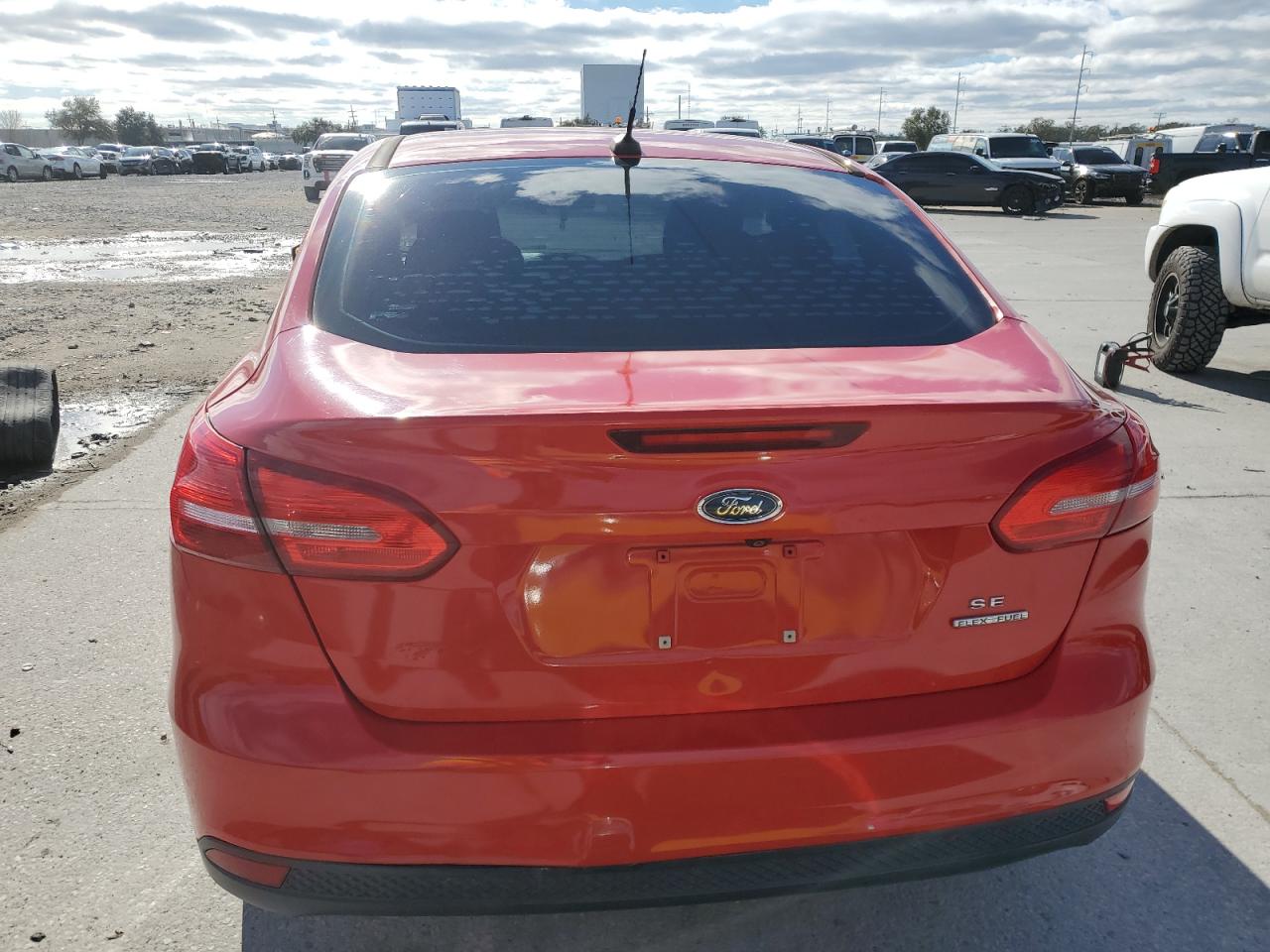 VIN 1FADP3F22FL243989 2015 FORD FOCUS no.6